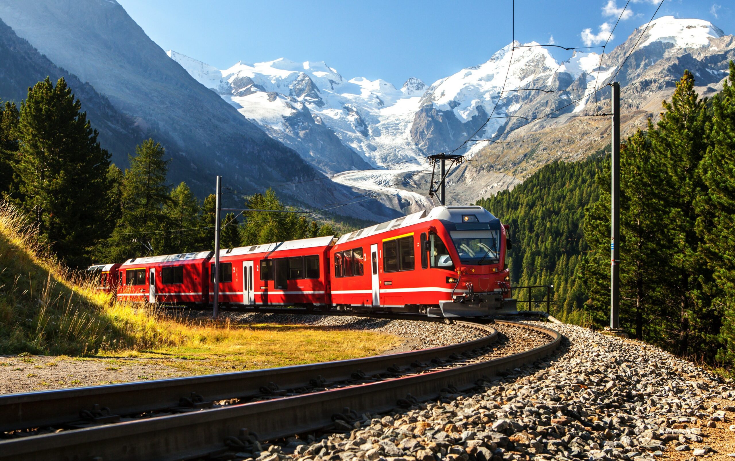 Travelling by train is more environmentally friendly than flying