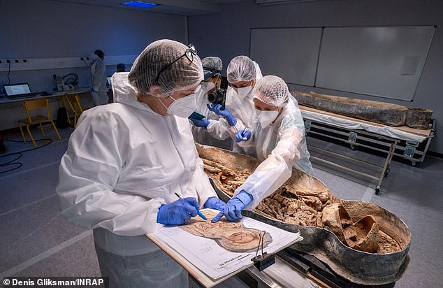 Forensic experts have been able to link such physical evidence from his remains to the life and death of Joachim du Bellay as detailed in the literature