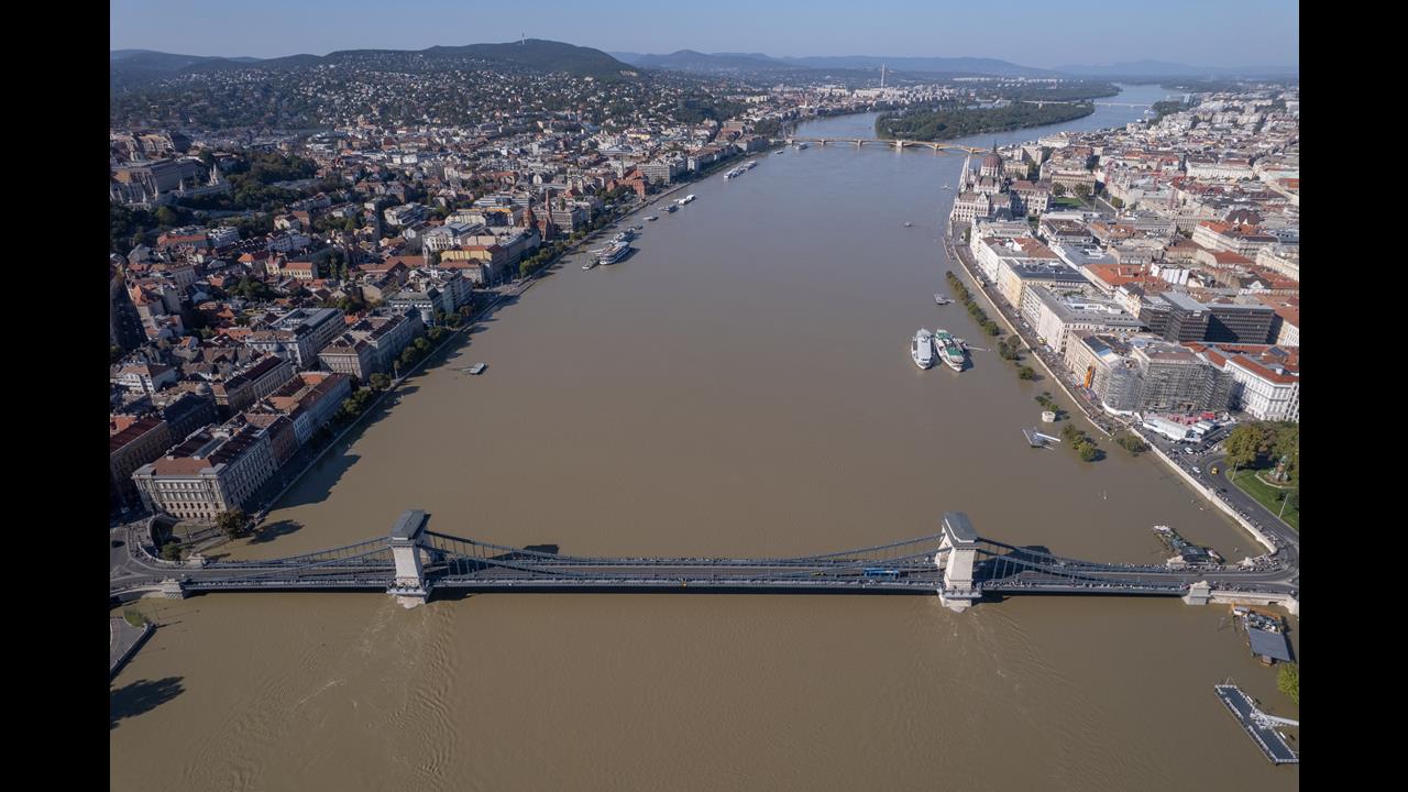 Budapest Danube floodwater Hungary news