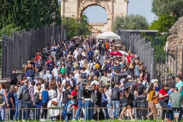 Tourists at the Roman colosseum