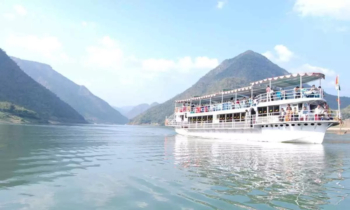 Papikondalu tours resume, attracts throngs of tourists