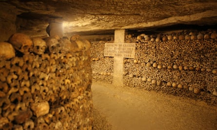 France, ile de france, paris 14e arrondissement, place denfert rochereau, catacombes, ossements, cranes, galerie, souterrain,. Image shot 2012. Exact date unknown.E5FE5E France, ile de france, paris 14e arrondissement, place denfert rochereau, catacombes, ossements, cranes, galerie, souterrain,. Image shot 2012. Exact date unknown.