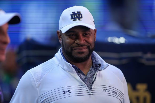 Oct 19, 2024; Atlanta, Georgia, USA; Former Notre Dame Fighting Irish running back Jerome Bettis on the field before a game against the Georgia Tech Yellow Jackets at Mercedes-Benz Stadium. Mandatory Credit: Brett Davis-Imagn Images