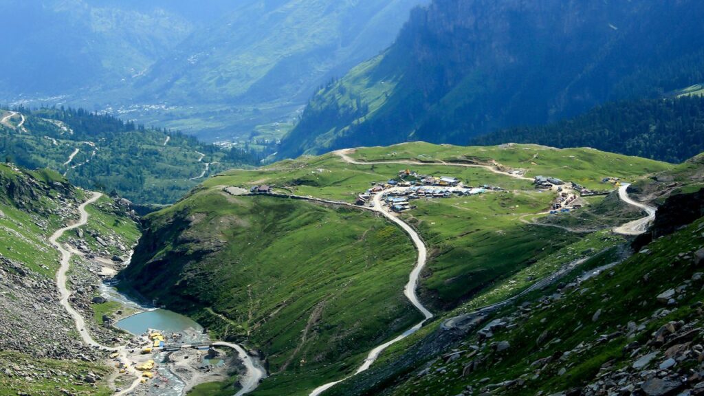 Rohtang Pass has gained recognition for its picturesque settings in Bollywood films (Photo: Incredible India)