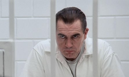 Brian Cox as Hannibal Lecktor in Manhunter.