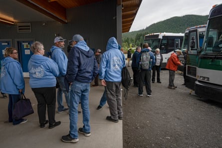 Whale-watching tours load passengers on to buses and back to their cruise ships in Juneau