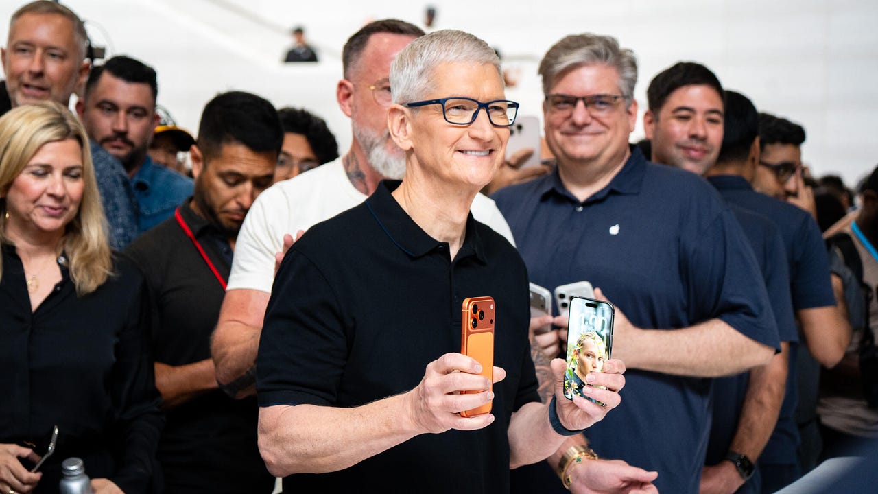 tim-cook-apple-event-2025-03.jpg