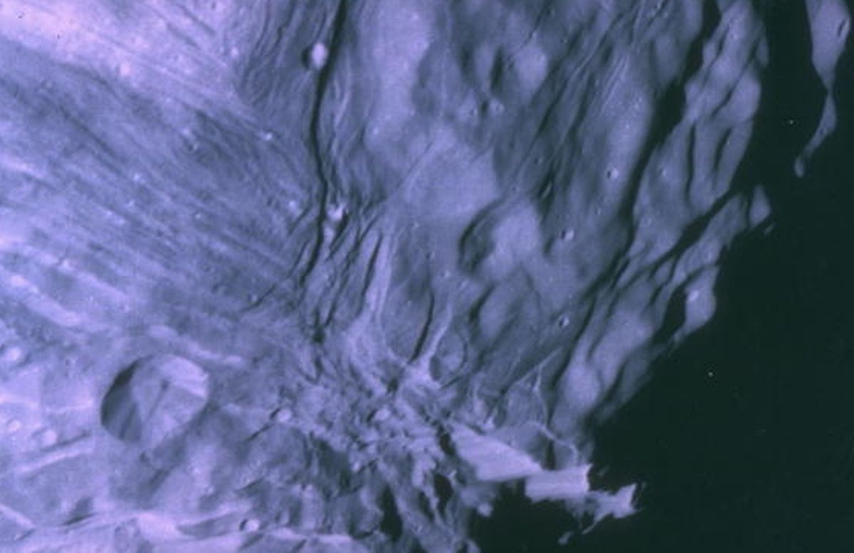 A high resolution image of Uranus' moon Miranda