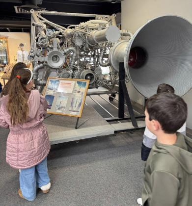 SPOTLIGHT ON LOCKNEY GIFTED TALENTED FIELD TRIP AT SCIENCE SPECTRUM