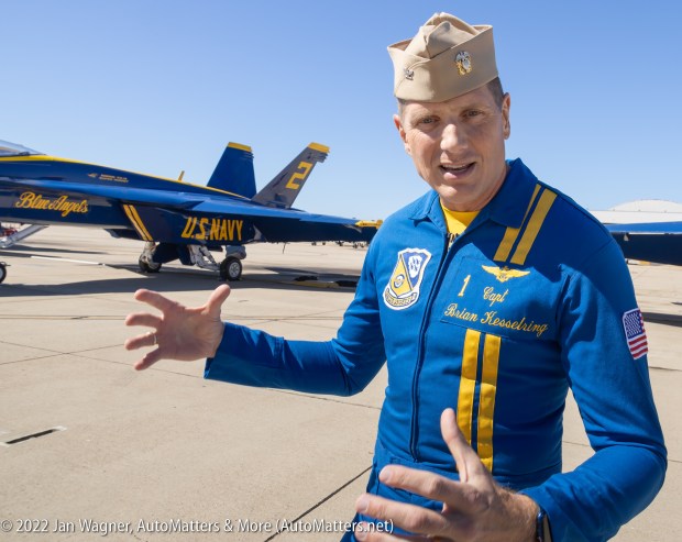 Capt. Brian Kesselring Flight Leader & Commanding Officer of the Blue Angels, at the MCAS Miramar Air Show in 2022(Jan Wagner)