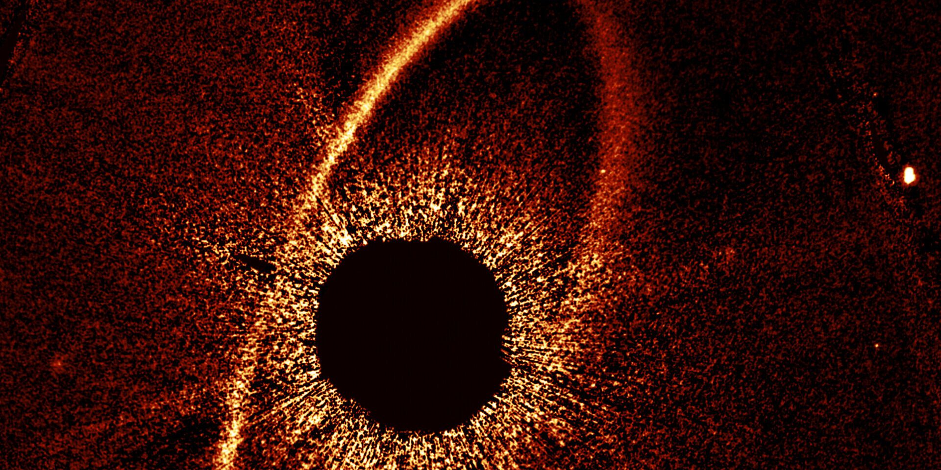 Fomalhaut_cs1_and_cs2_clean_image_pillars.jpg