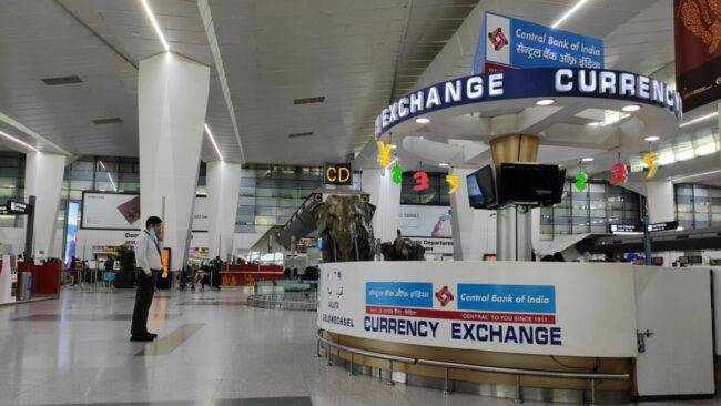 forex-exchange-airport-shutterstock.jpg