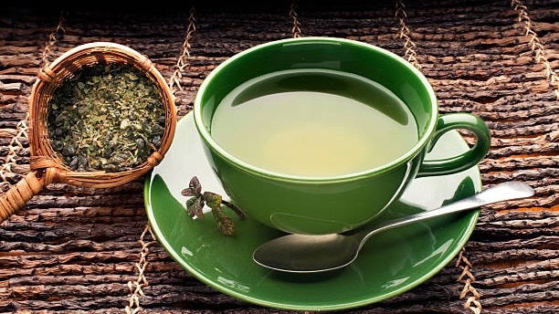 green-tea-benefits-133608591-16×9.jpg
