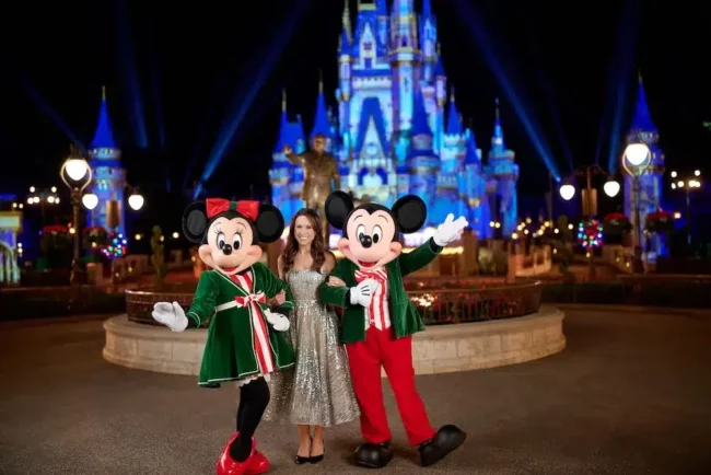 hallmark-channel-christmas-Movie-set-Walt-Disney-World-2026-lacey-chabert-23.webp