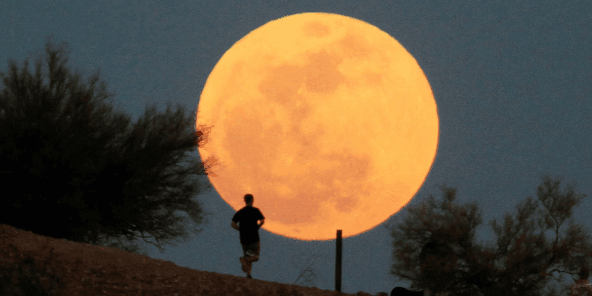 supermoon-1766209600574.png