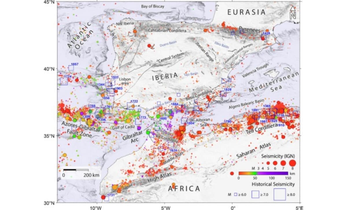 Historical And Instrumental Seismicity In Iberia And Northwestern Africa