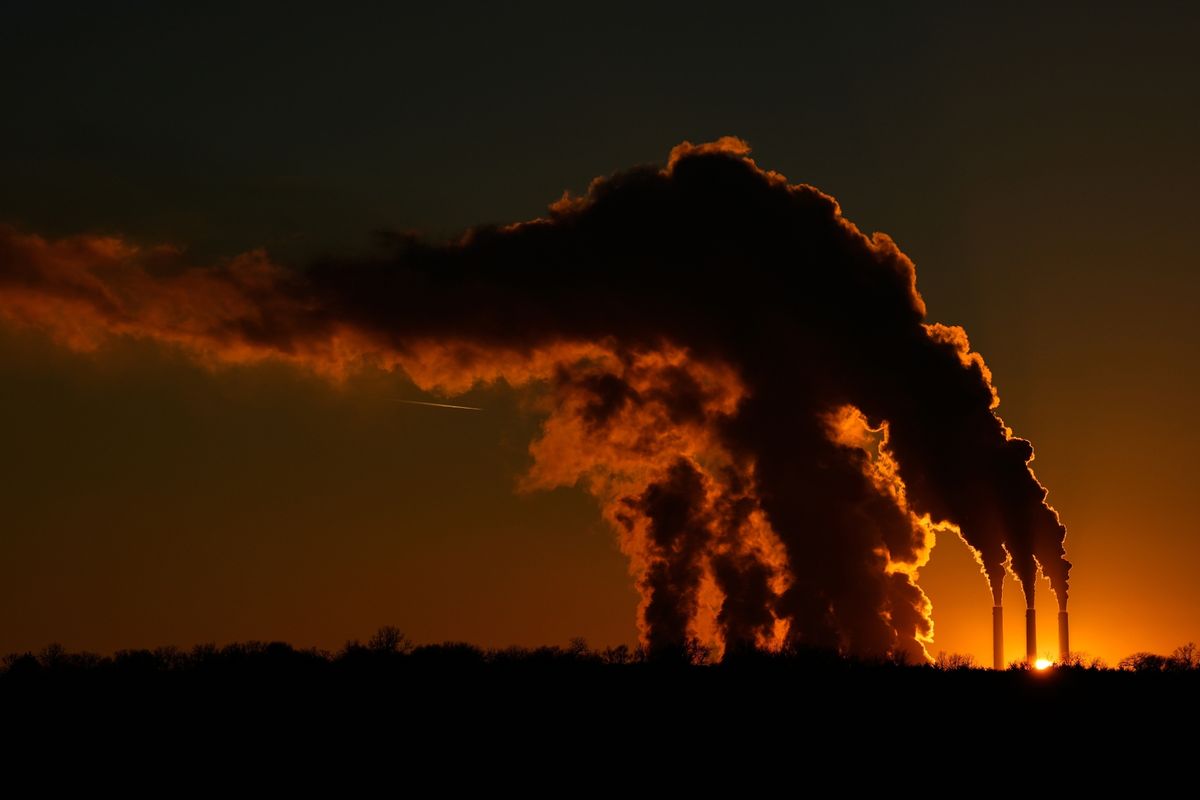 The Jeffrey Energy Center coal-fired power plant operates at sunset near Emmett, Kan., Jan. 3, 2026, in Topeka, Kan.