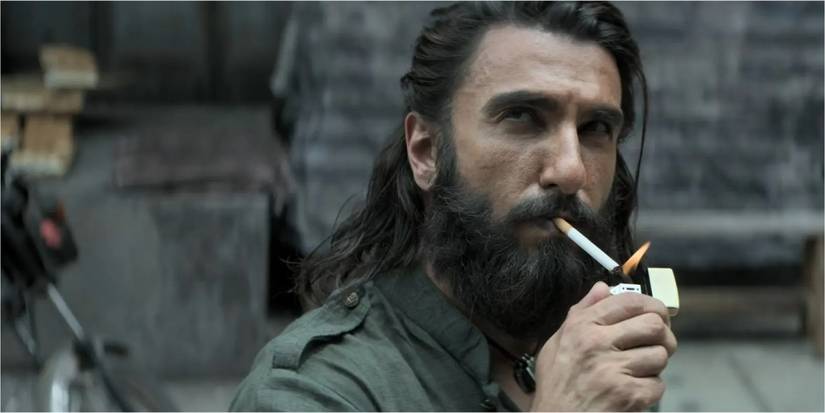 A man smoking in Dhurandhar