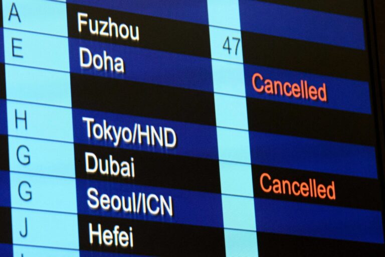 0_Cancelled-flights-to-Dubai-and-Doha.jpg