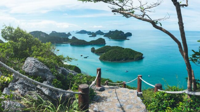 0_Scenic-limestone-islands-at-Ang-Thong-National-Marine-Park.jpg