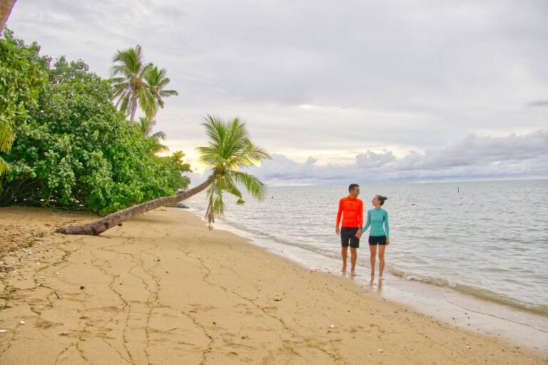 Sunset-Beach-Vailala-Couple-CREDIT-WallisandFutunaPocketGuide.com_-1024×684.jpg