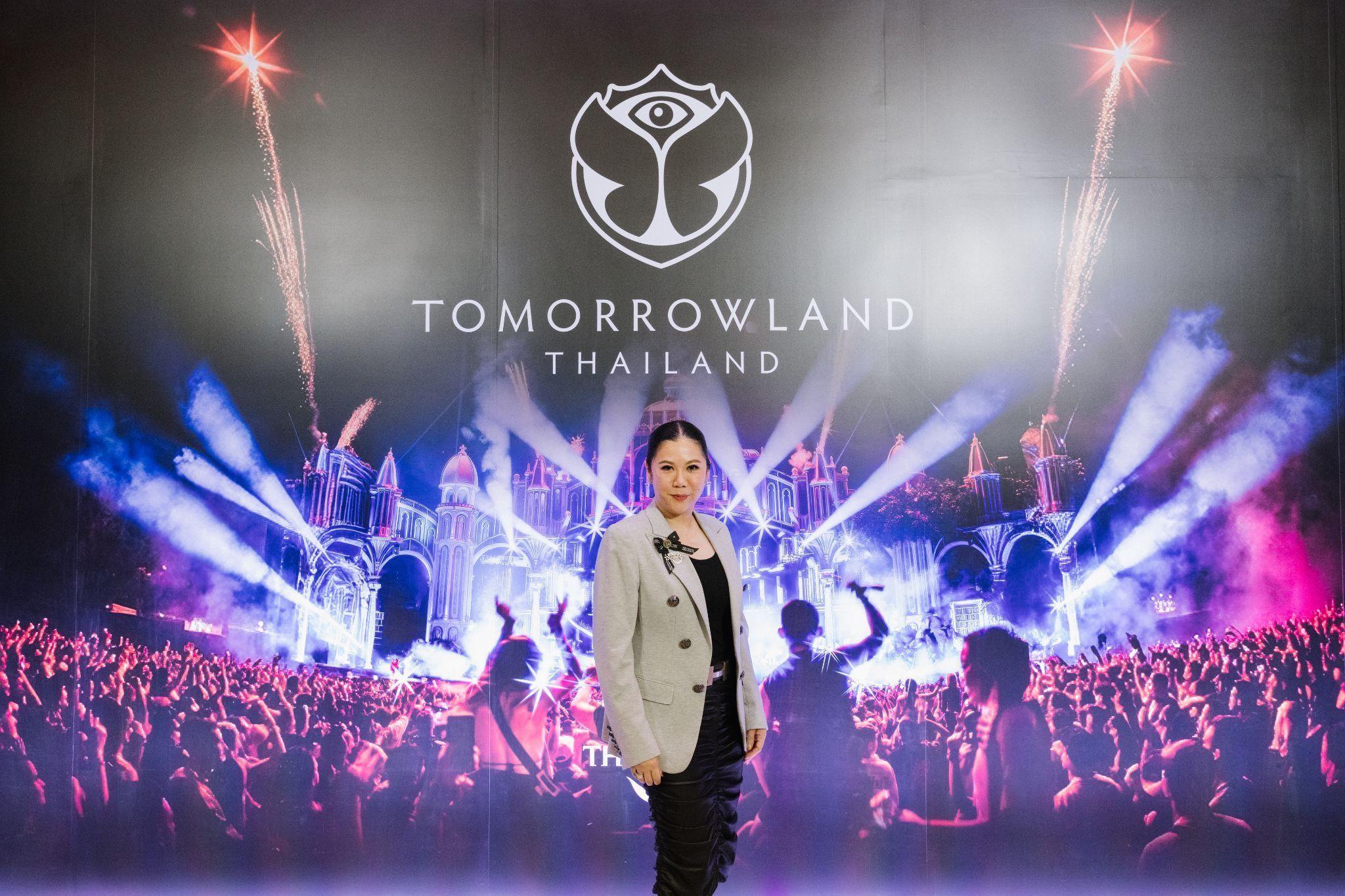 Tomorrowland Thailand - Thapanee Kiatphaibool