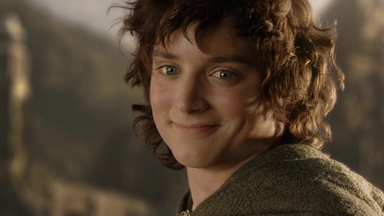 Frodo smiling as he says goobye to his friends in Lord of the Rings: Return of the King