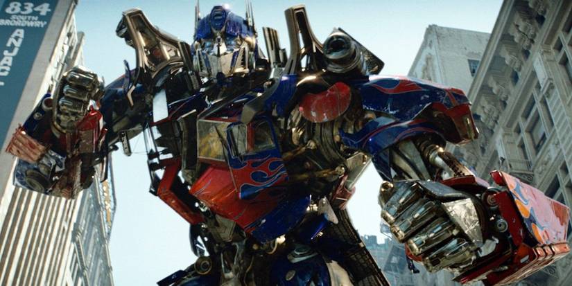 Optimus Prime is in his fighting stance in Transformers Dark of the Moon