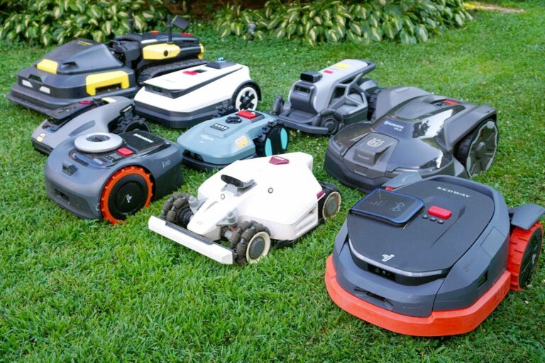 robot-mowers1.jpg