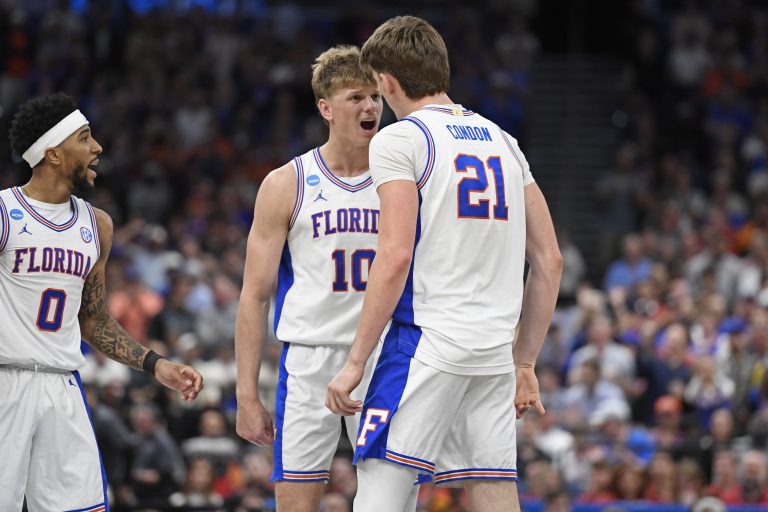 032226-UF-M-Basketball-Iowa-ML-38-1-768×512.jpg