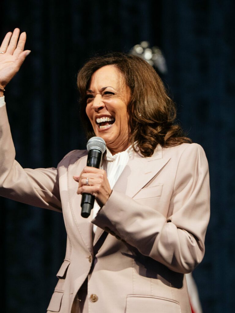 22pol-kamala-harris-01-kpwm-videoSixteenByNine3000.jpg