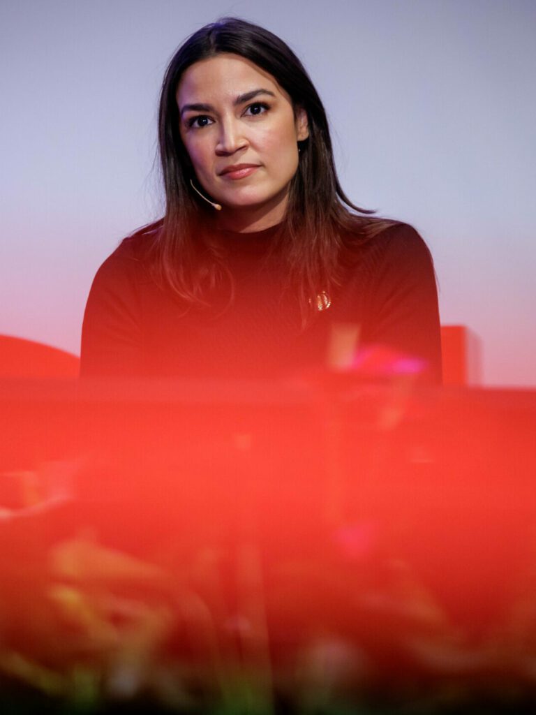 22pol-ocasio-cortez-top-fqjh-videoSixteenByNine3000.jpg