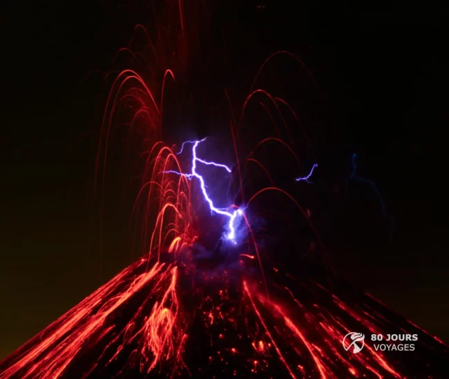 a-night-of-fire-krakatau-s-eruption-amazes-scientists-with-rare-spectacle.webp