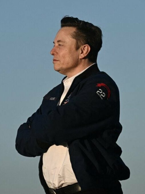 elon-folded-arms-1200×675.jpg