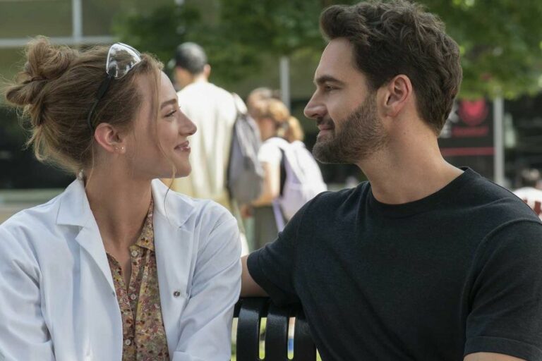 the-love-hypothesis-movie-review.jpg