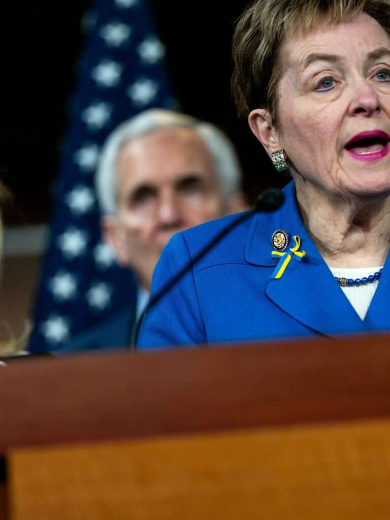 04pol-dems-trans-politics-zgbv-videoSixteenByNine3000.jpg